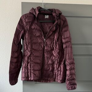 32 Degrees Women's Burgundy Puffer Jacket